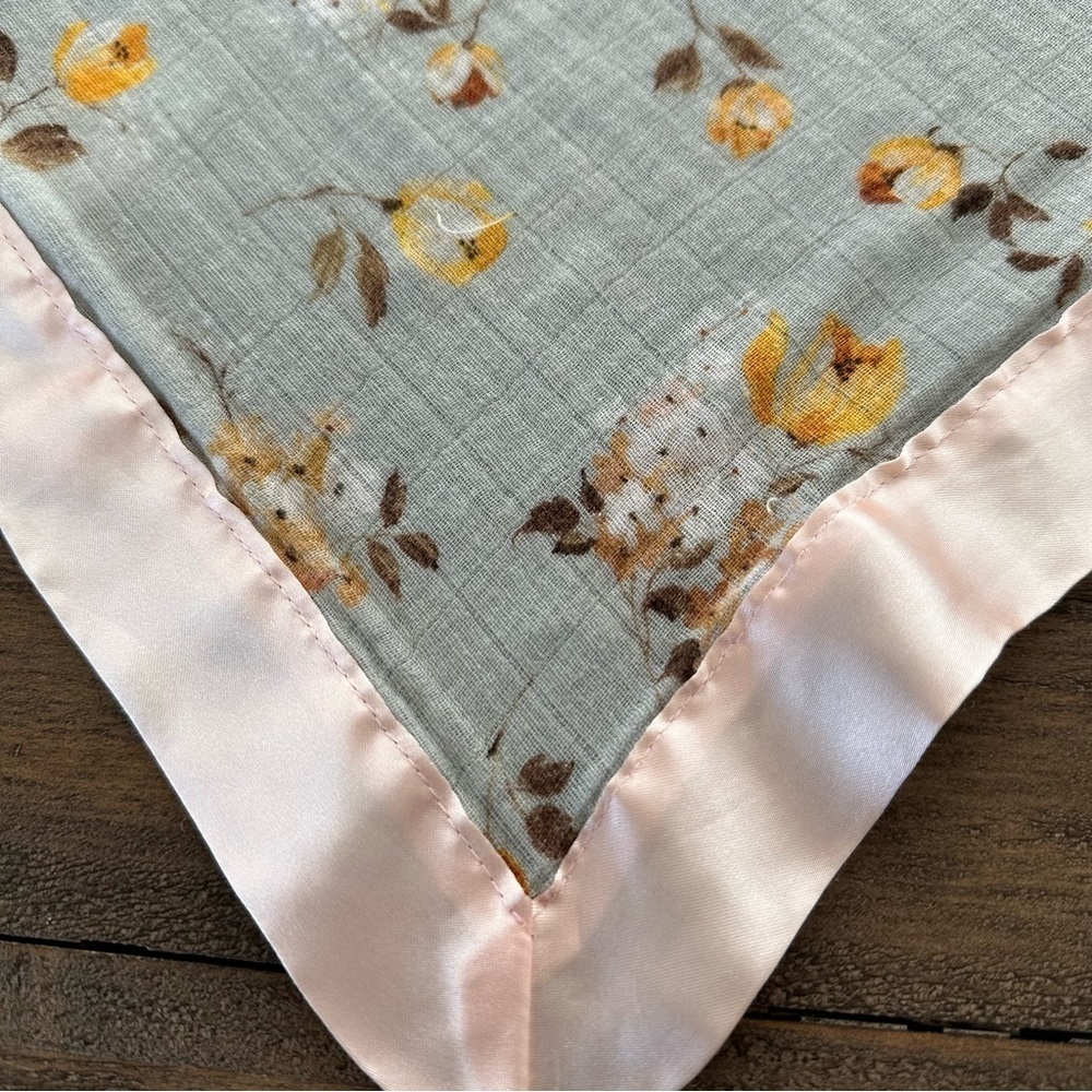 Loulou Lollipop Baby Girls Floral Square Blankie Blanket Satin Edges Muslin - Picture 2 of 5